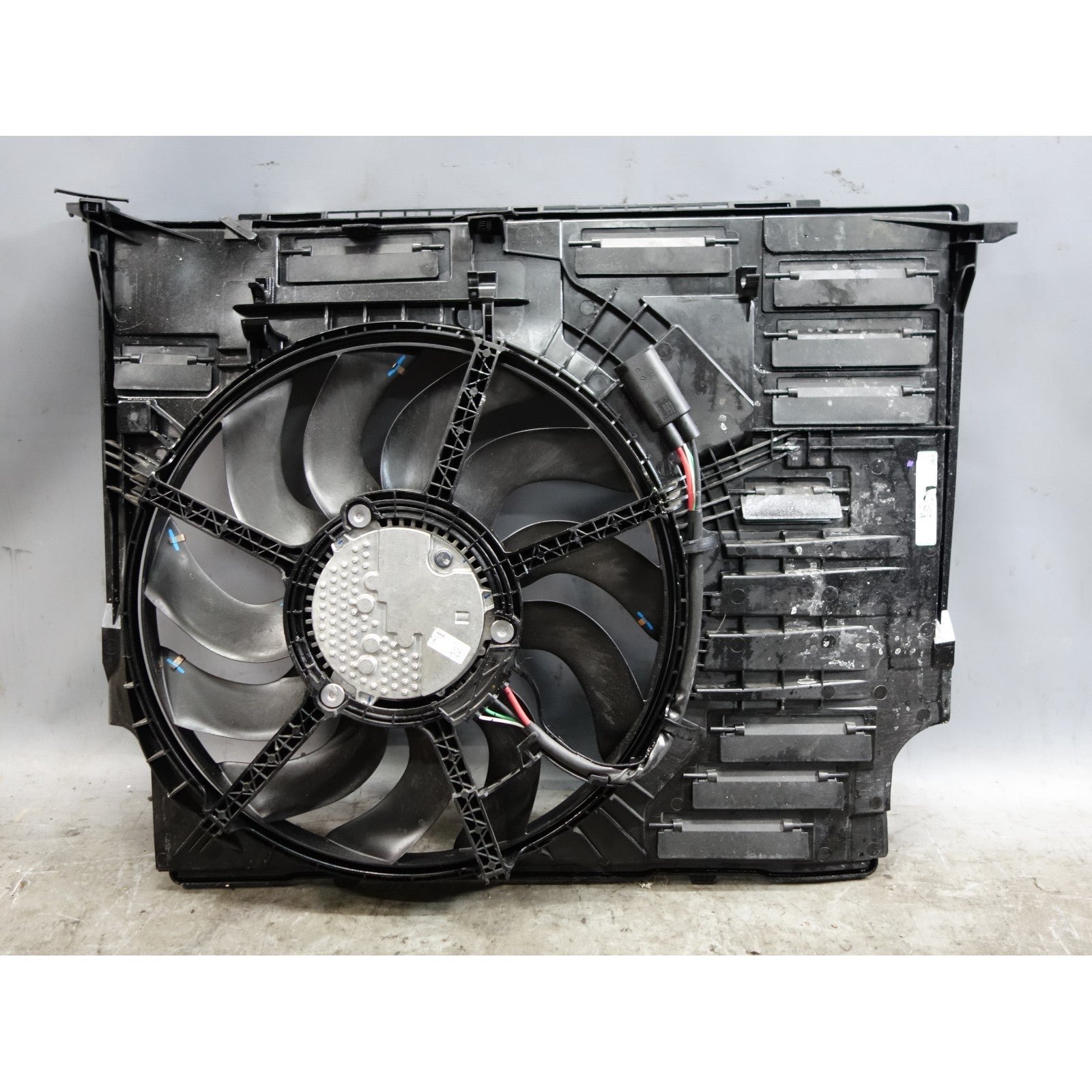 23-25 BMW X1 X2 28iX U11 U10 Engine Electrical Cooling Radiator Fan 600W OEM