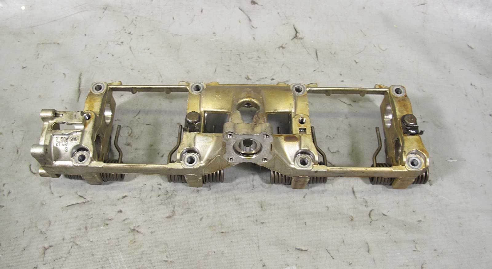 BMW Bank 2 N62TU V8 4.8L Eccentric Valvetronic Cam Camshaft Bearing Shelf 06-10
