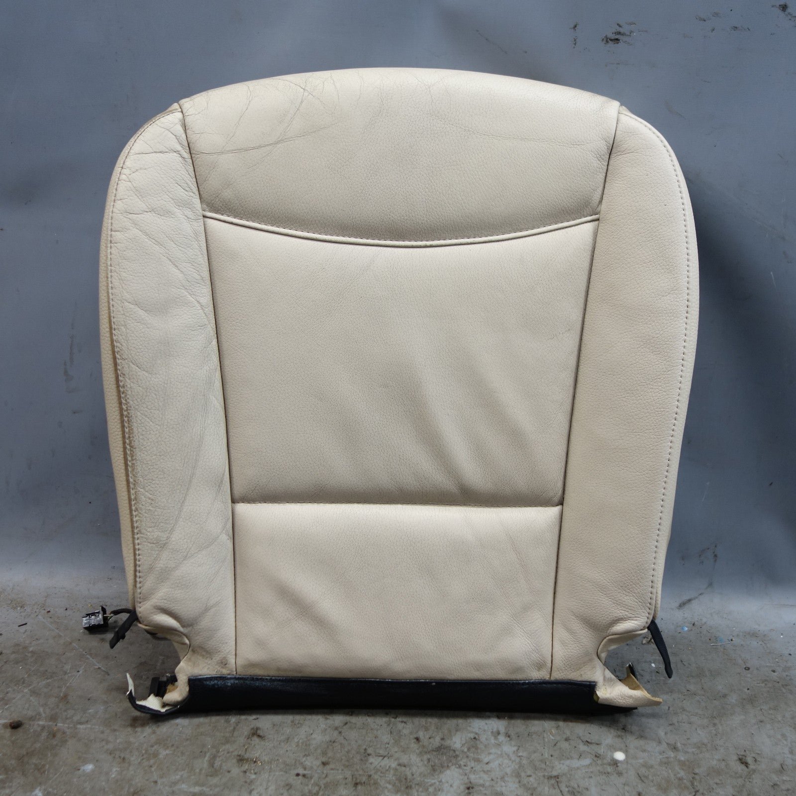 09-11 BMW E90 E92 3-Series 4dr Left Seat Bottom Cushion Pad Oyster Leather OEM