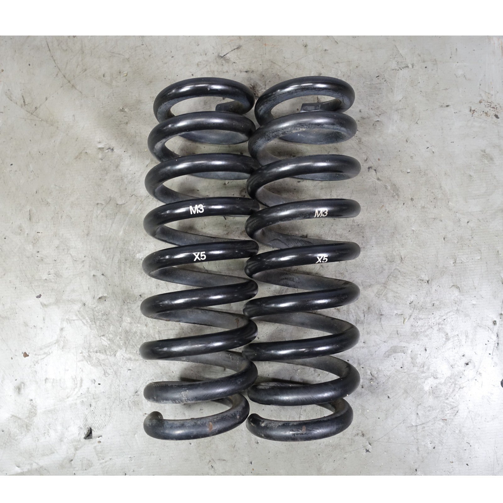 2008-2013 BMW E92 M3 Factory Rear Axle Coil Spring Pair OEM