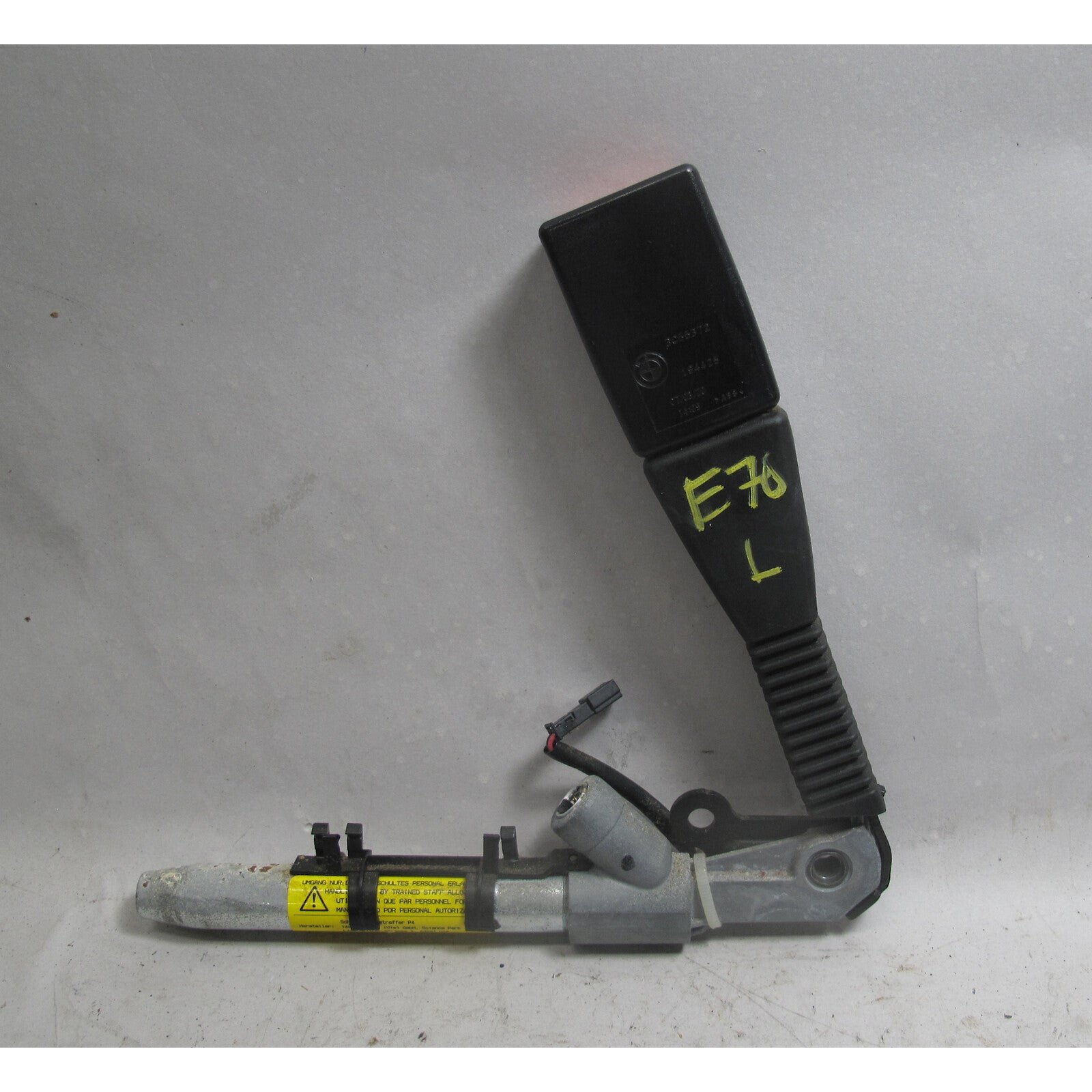 2007-2013 BMW E70 X5 X6 Lower Left Front Drivers Seat Belt Buckle Genuine OEM