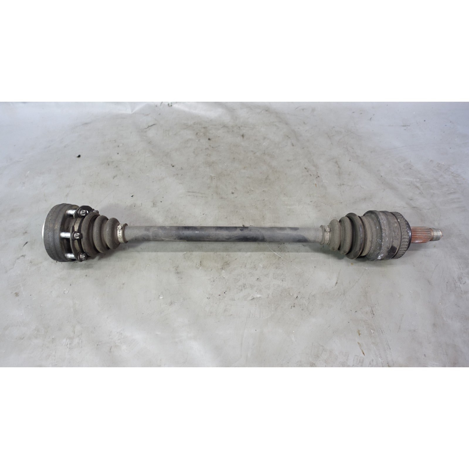Damaged BMW E85 Z4 3.0 3.0si Auto Right Rear Axle Output Half Shaft CV 2006-2008