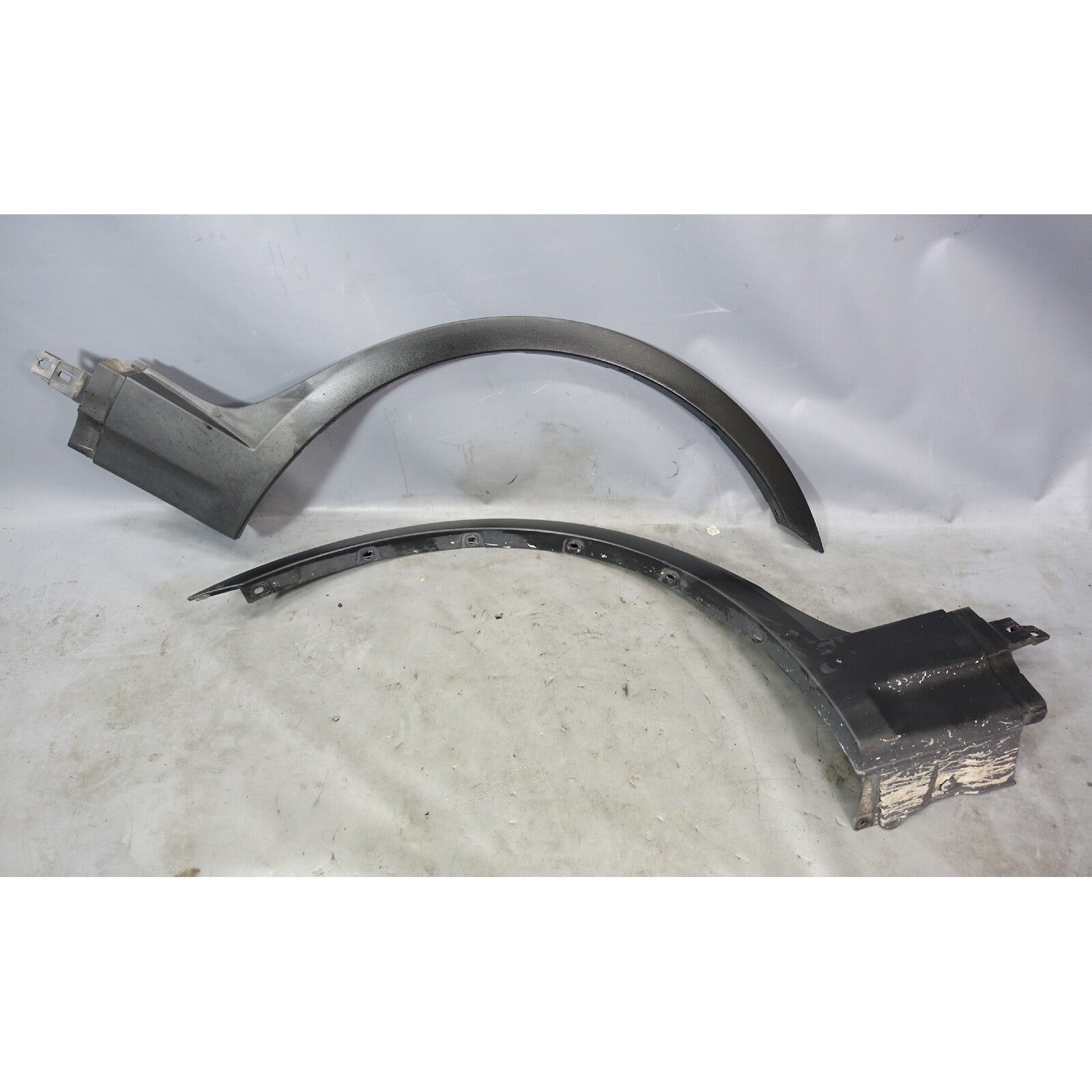 2005-2010 BMW E83 X3 SAV Front Wheel Arch Exterior Trim Cover Pair Left Right