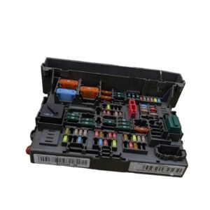 2008-2013 BMW 135i E88 Front Power Distribution Fuse Box 9119444 OEM
